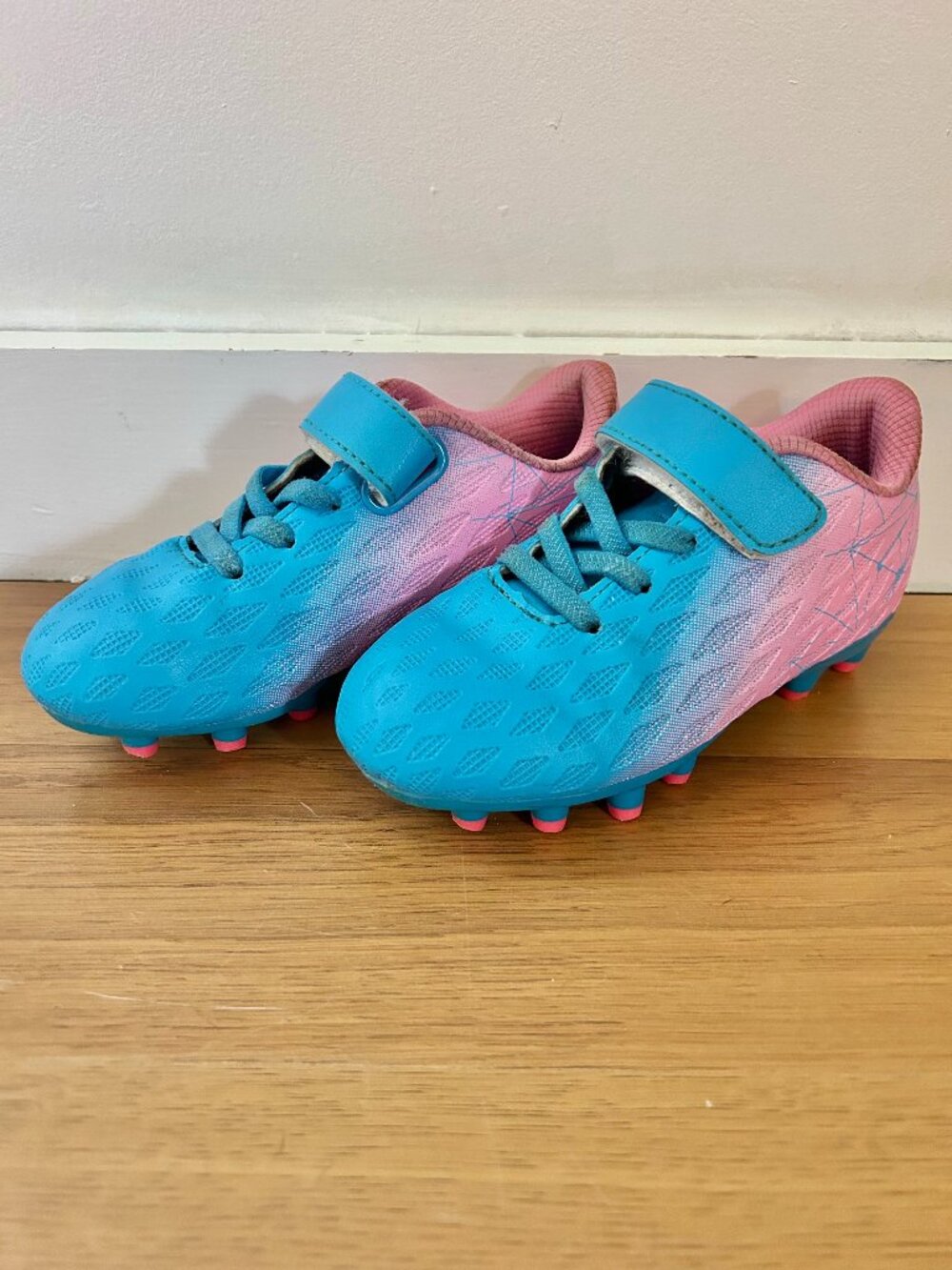Brooman Junior Jolt Firm Ground Soccer Cleats Toddler Size 10T